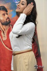 Pooja Jhaveri Interview About Dwaraka Movie